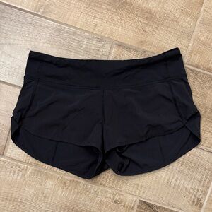 Lululemon Women's Black Shorts 2.5
